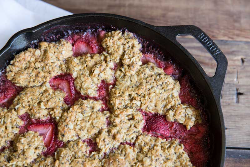 Strawberry-Rhubarb-Skillet-Pie-Recipe-8