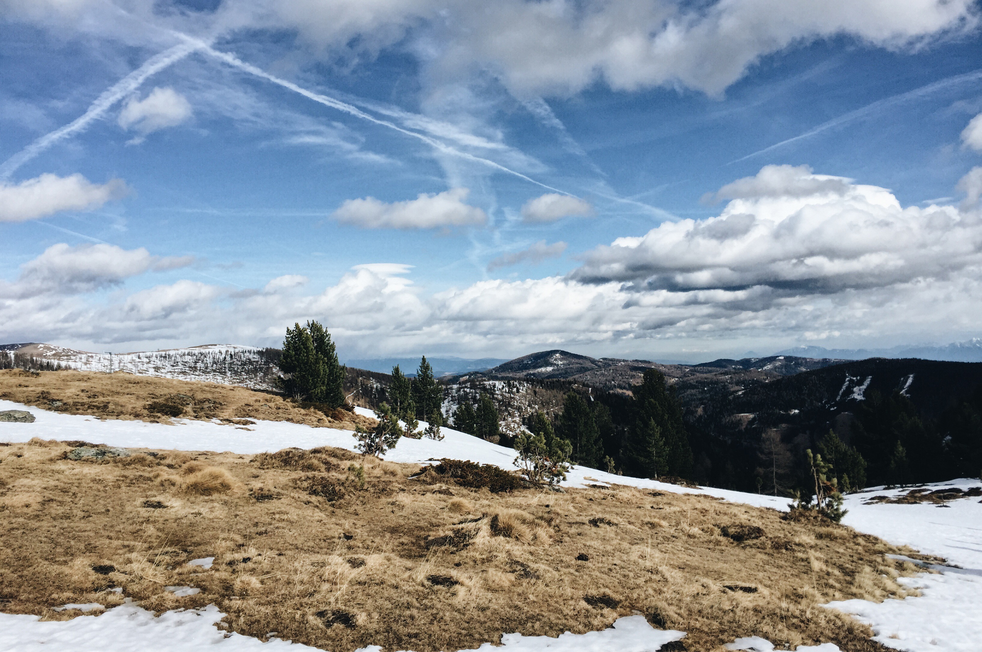 Sonnenskilauf in den Nockbergen